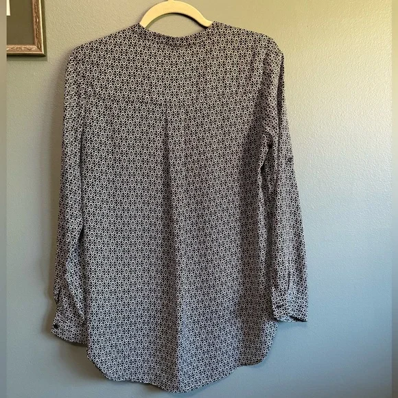 Pleione Black& White Printed Popover Blouse - Picture 3 of 7